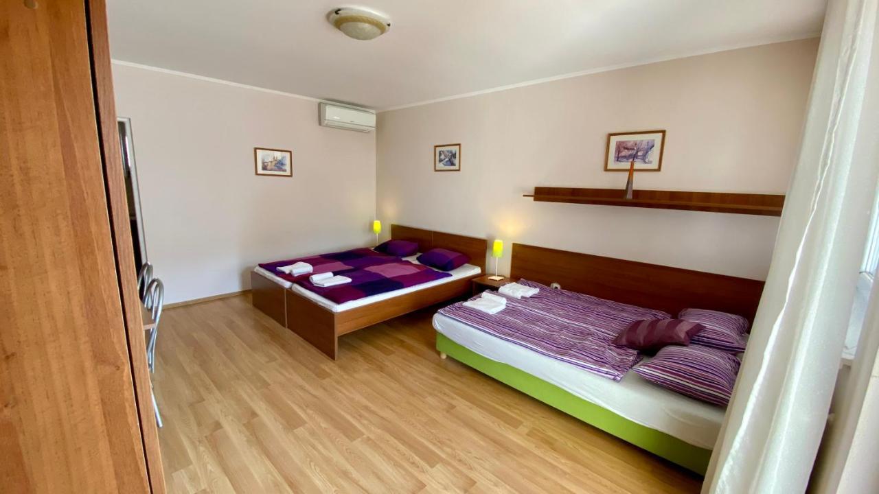 Apartmanovy Dom Flora Veľký Meder Exteriör bild